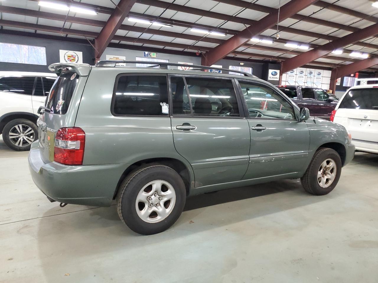 2005 TOYOTA HIGHLANDER