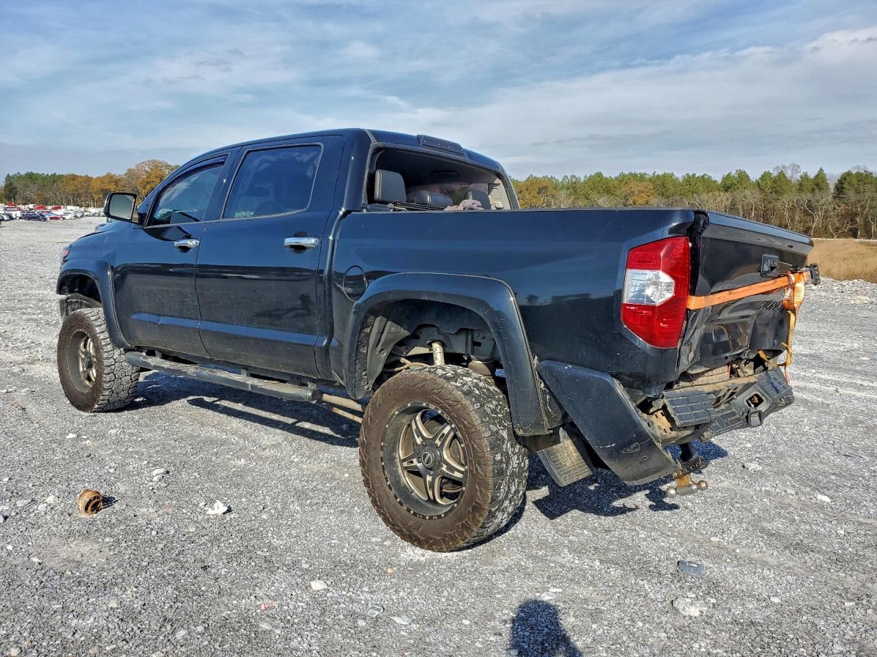 2015 TOYOTA TUNDRA