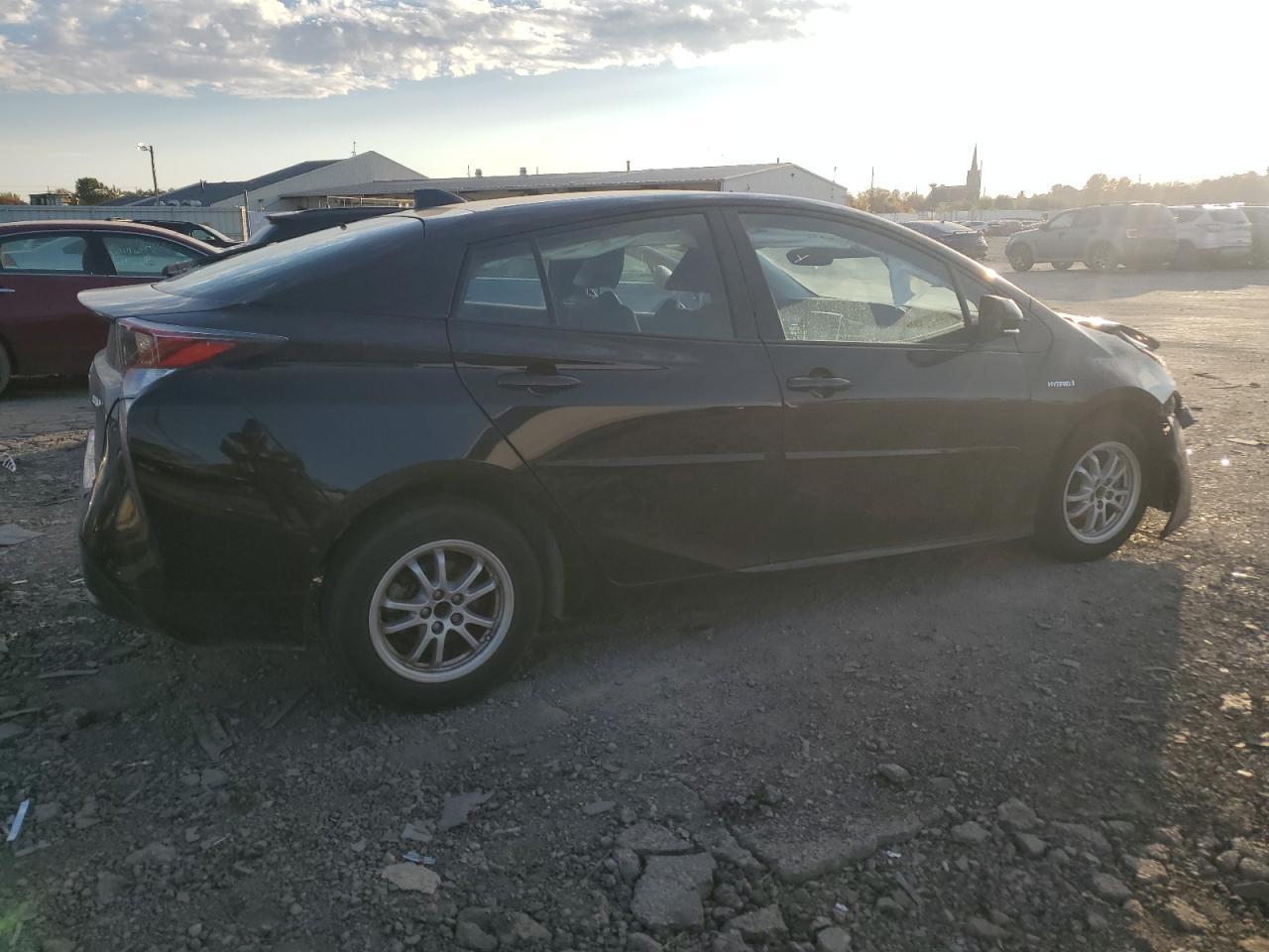 2018 TOYOTA PRIUS