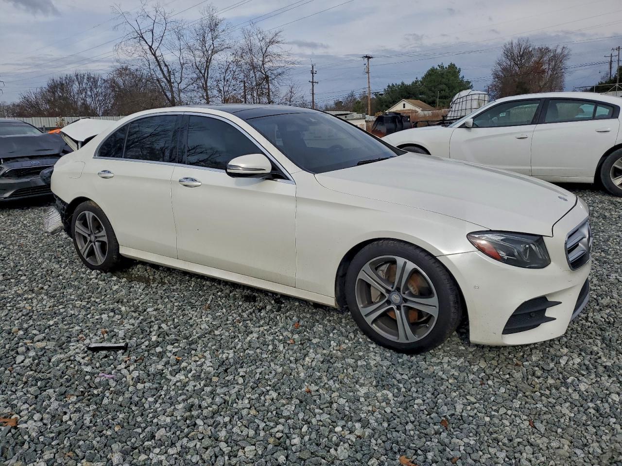 2017 MERCEDES-BENZ E-Class