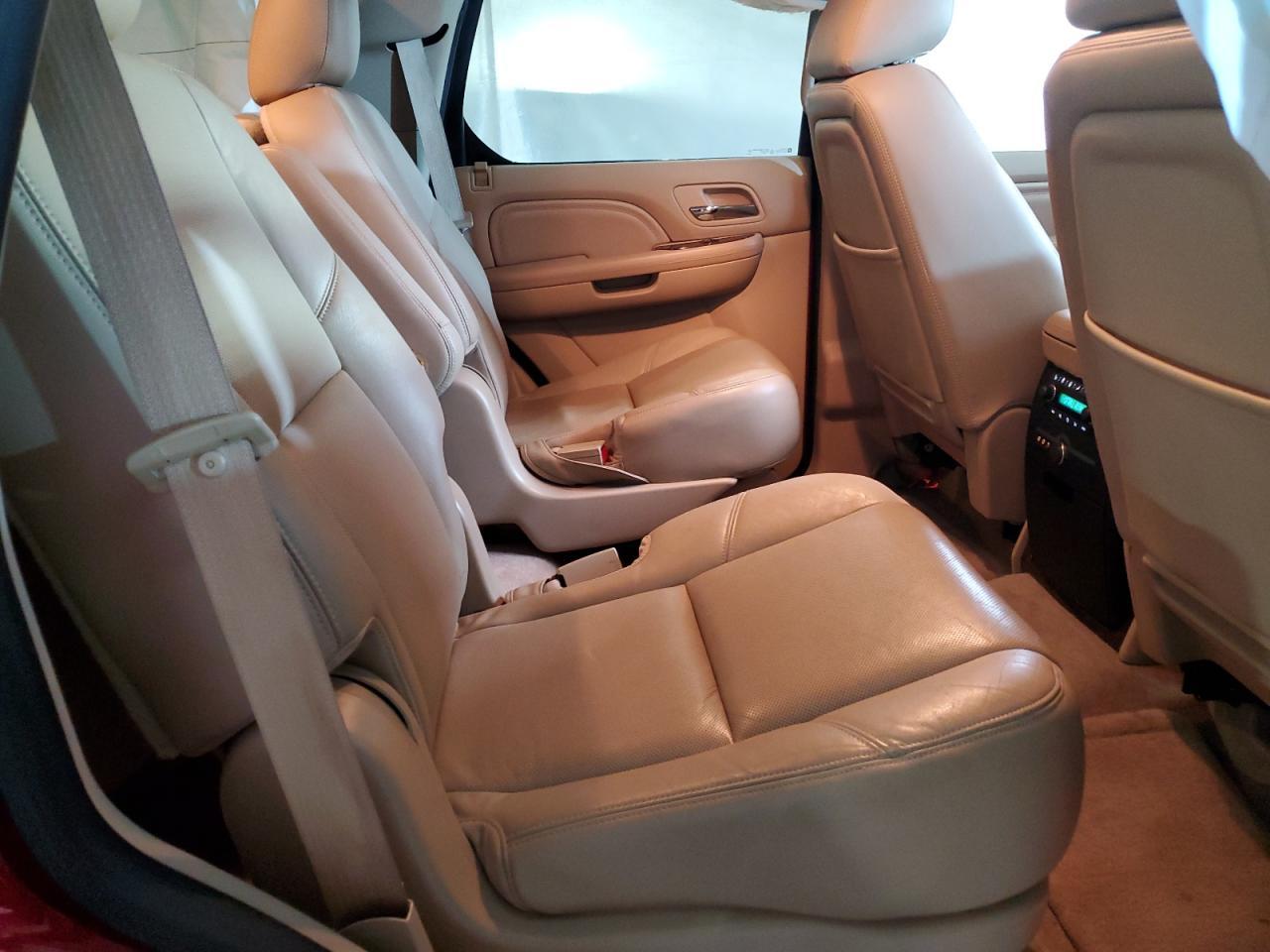 2012 CADILLAC ESCALADE
