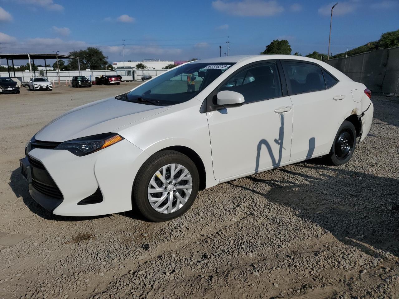 2018 TOYOTA COROLLA