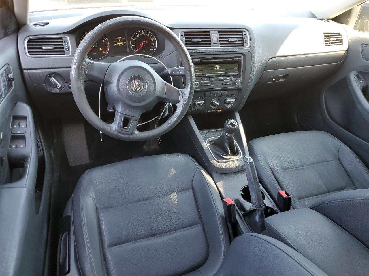 2012 VOLKSWAGEN JETTA