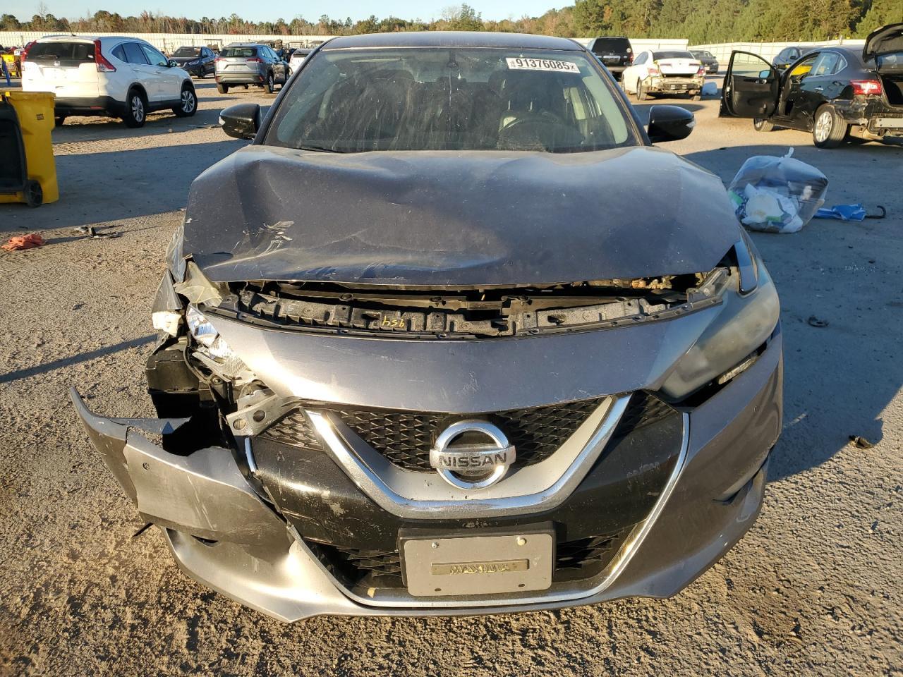 2017 NISSAN Maxima