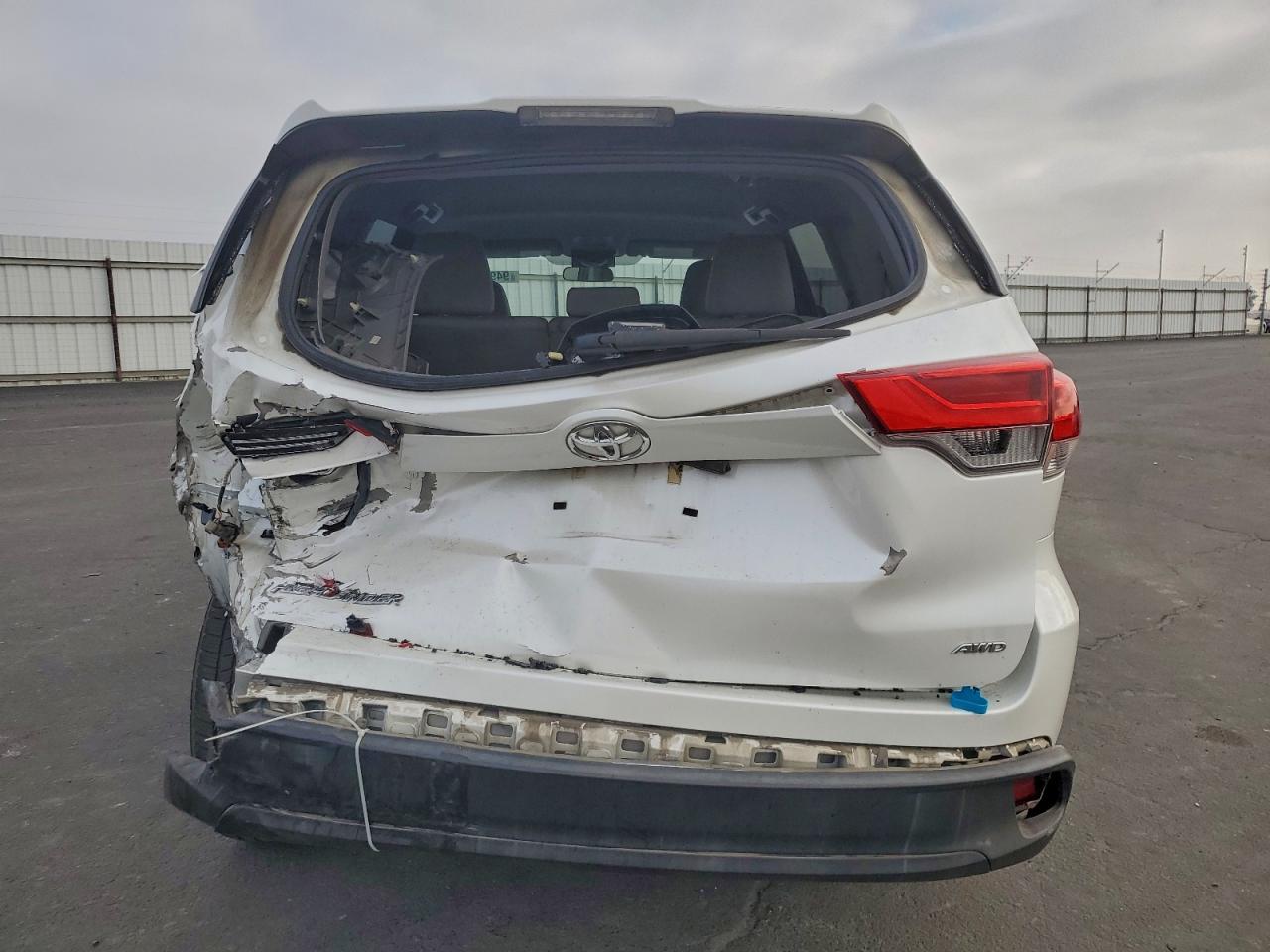 2018 TOYOTA HIGHLANDER