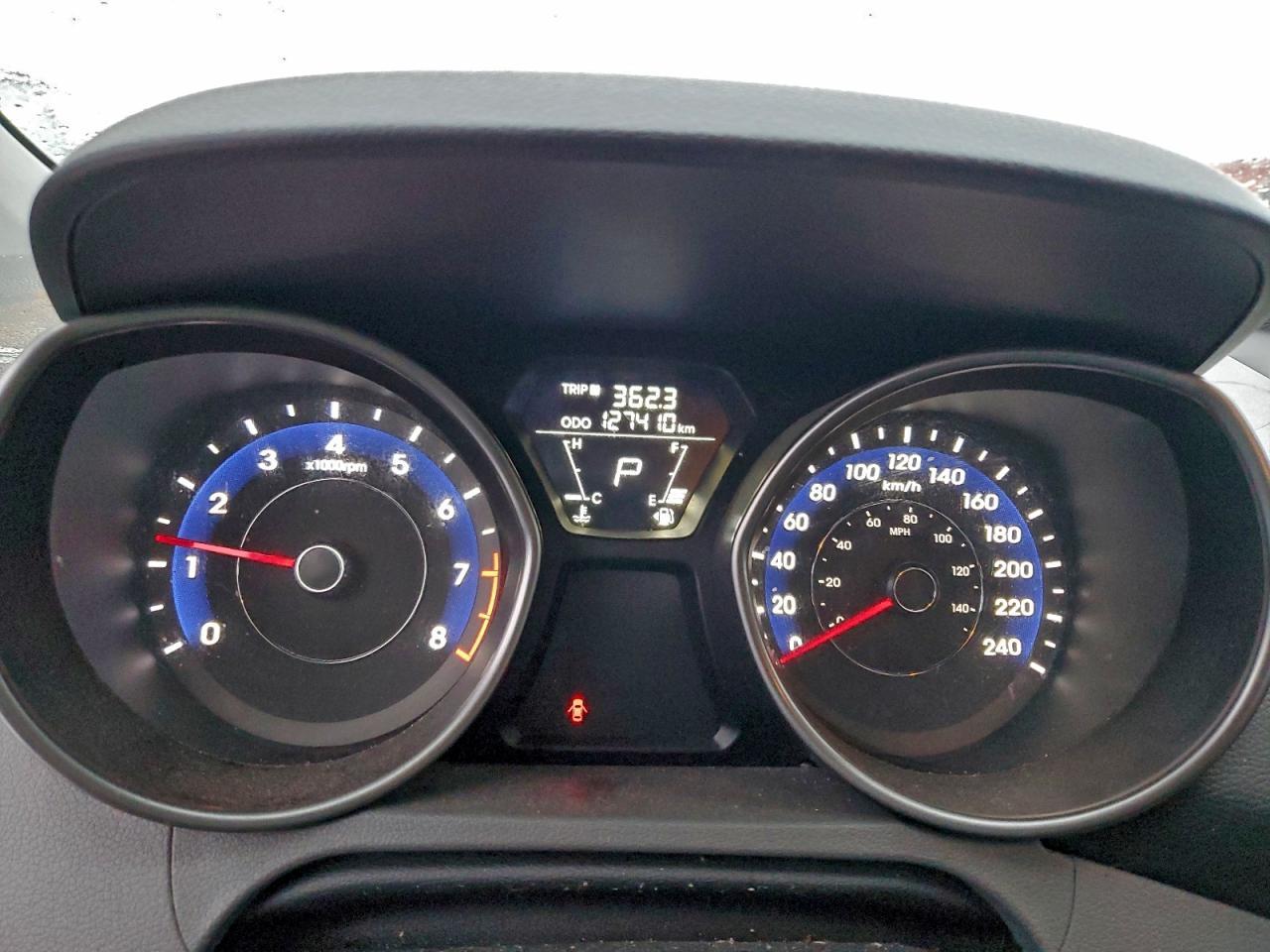 2012 HYUNDAI ELANTRA