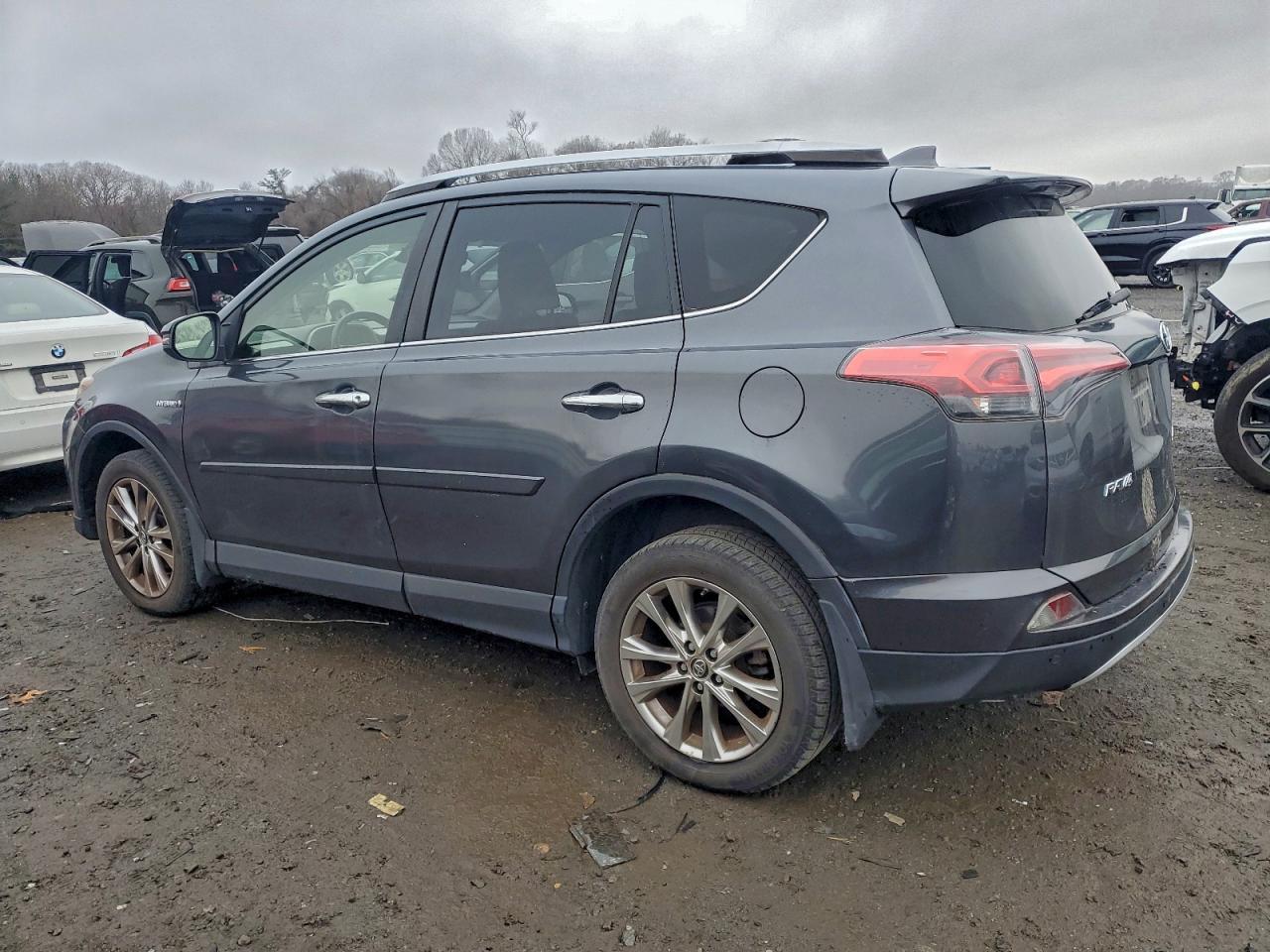 2016 TOYOTA RAV4