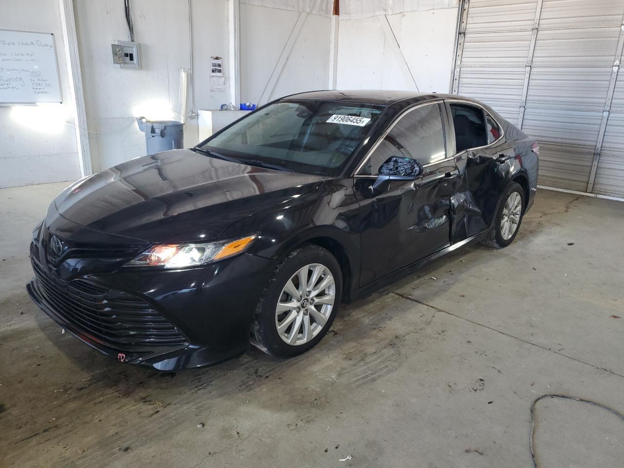 2019 TOYOTA CAMRY