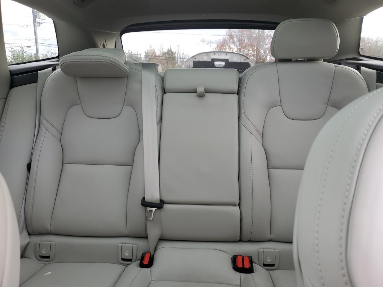 2024 VOLVO XC60
