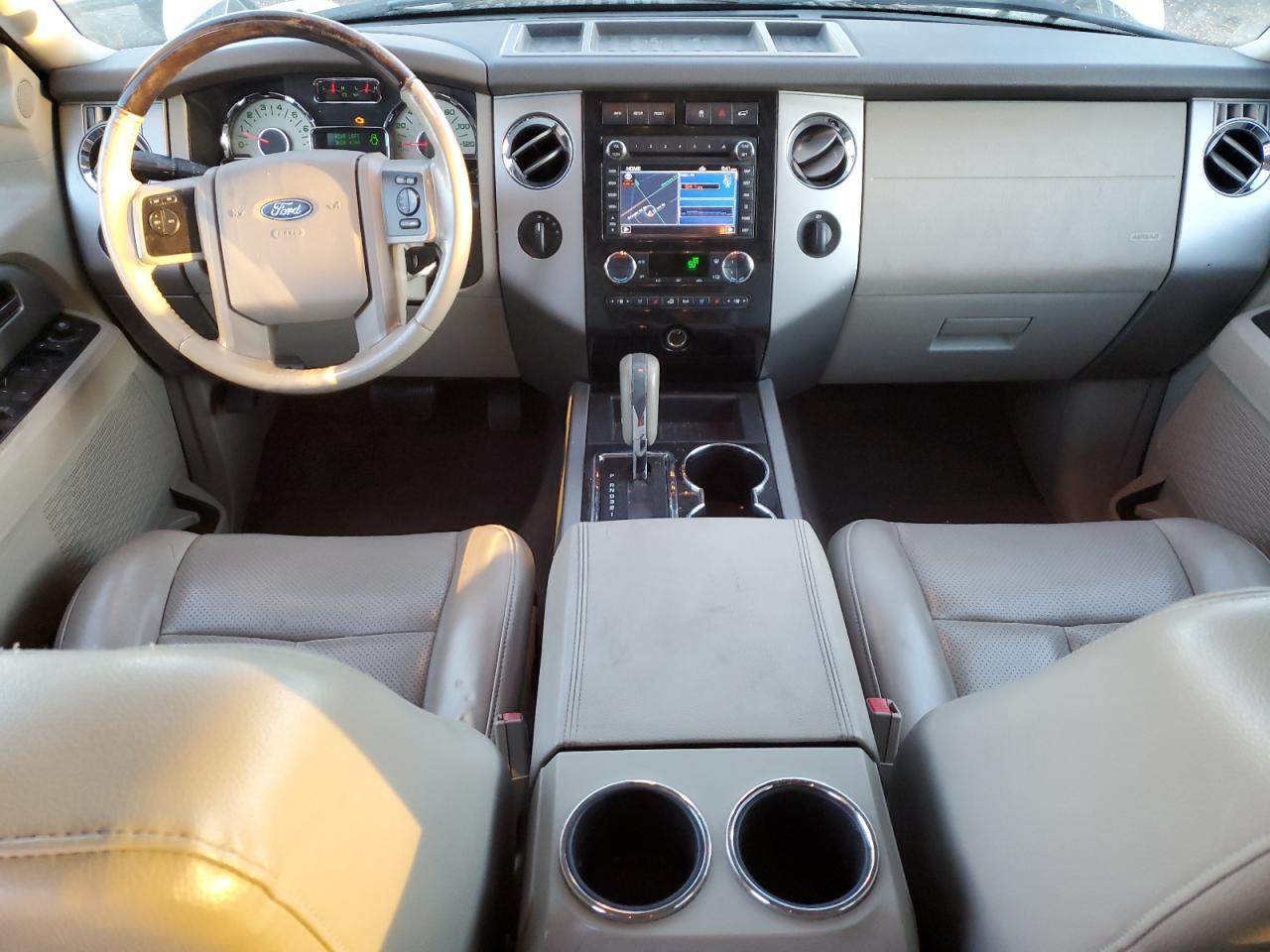 2011 FORD Expedition