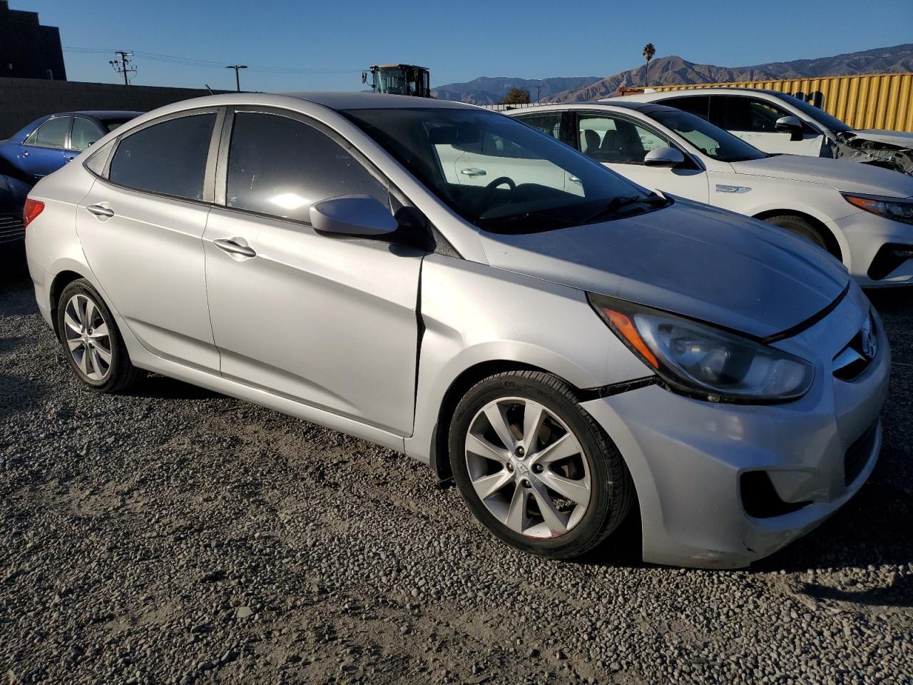 2012 HYUNDAI ACCENT