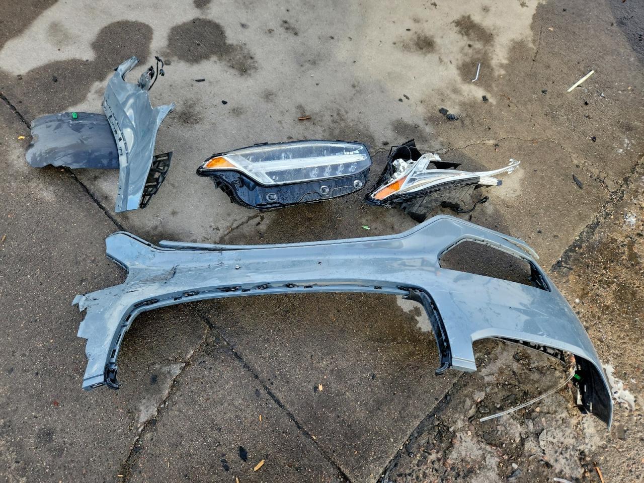 2020 VOLVO XC90