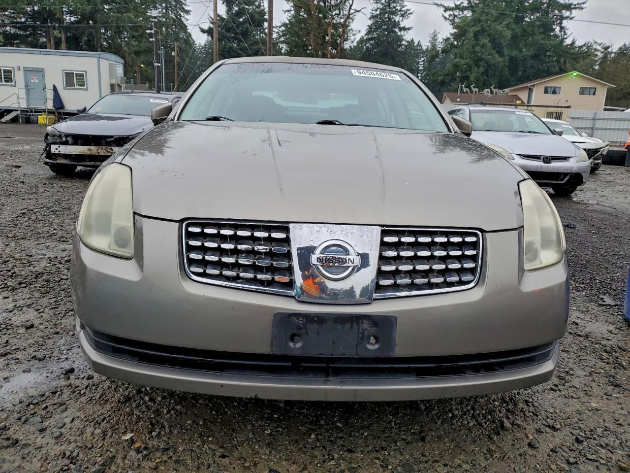 2004 NISSAN Maxima