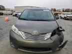 2011 TOYOTA SIENNA