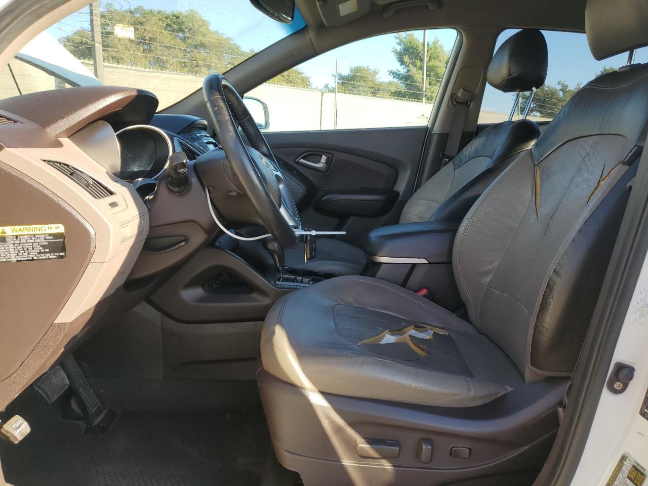 2012 HYUNDAI TUCSON