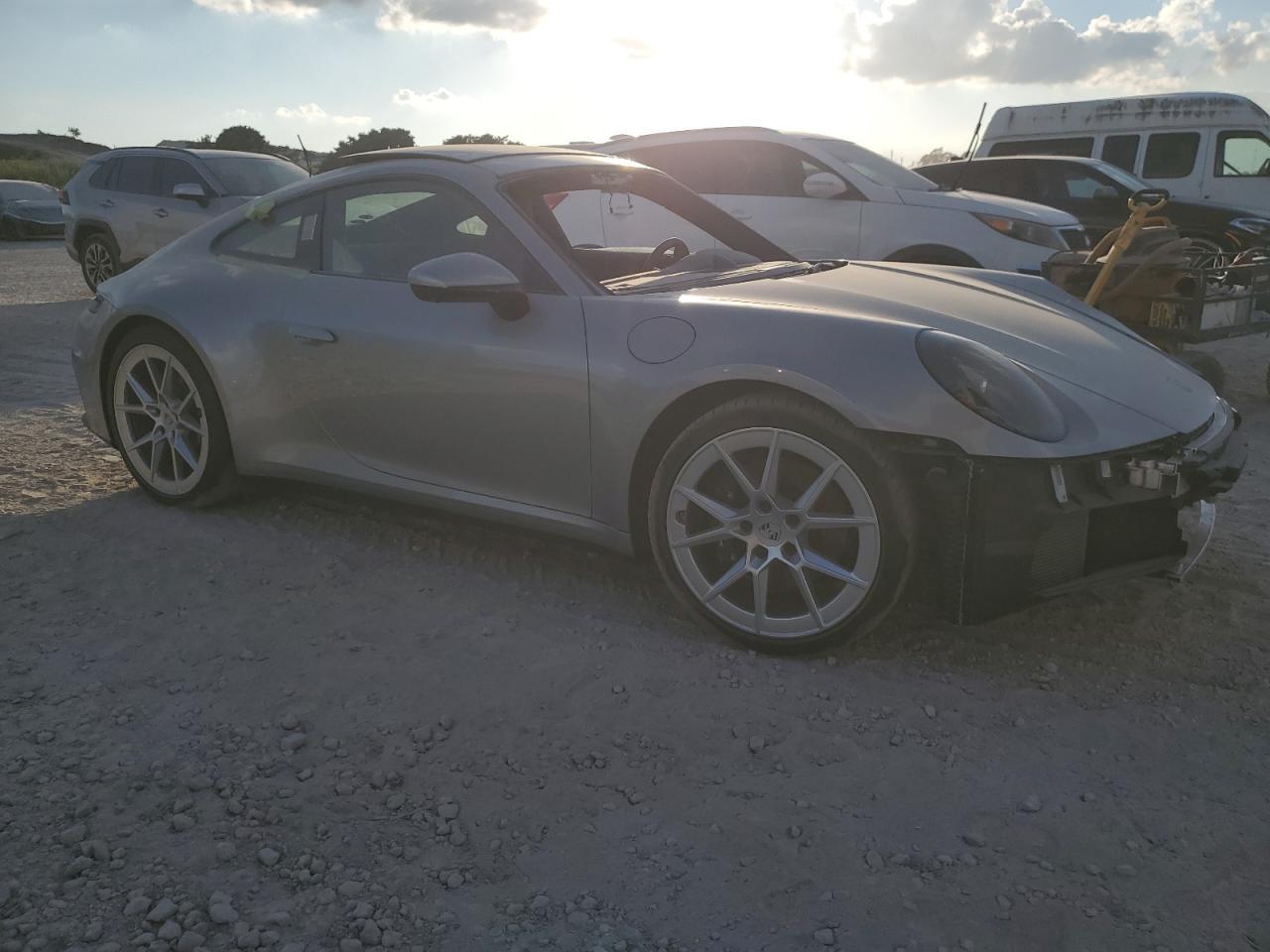 2025 PORSCHE 911
