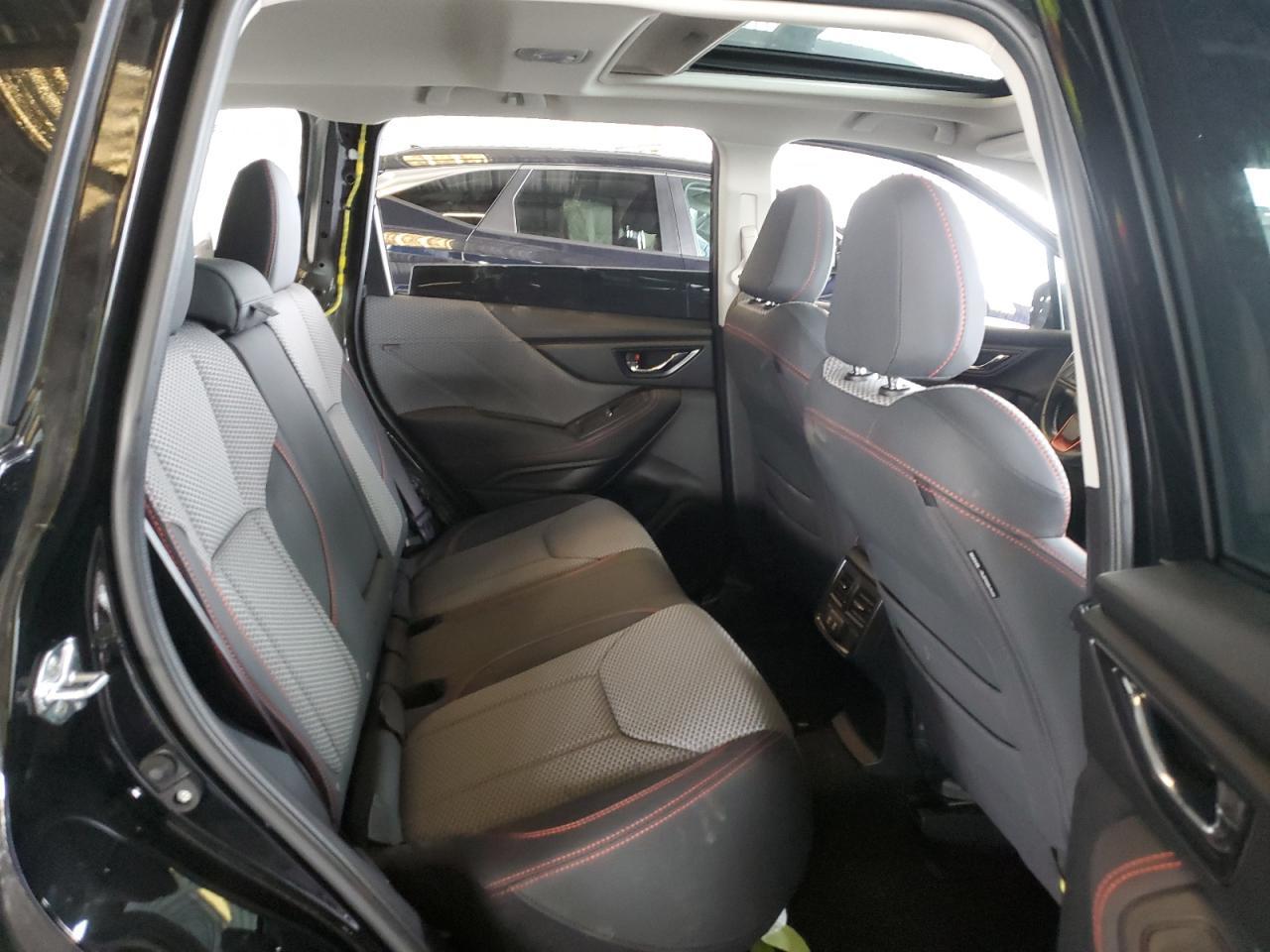 2024 SUBARU FORESTER