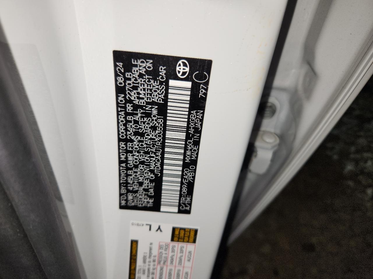 2024 TOYOTA PRIUS