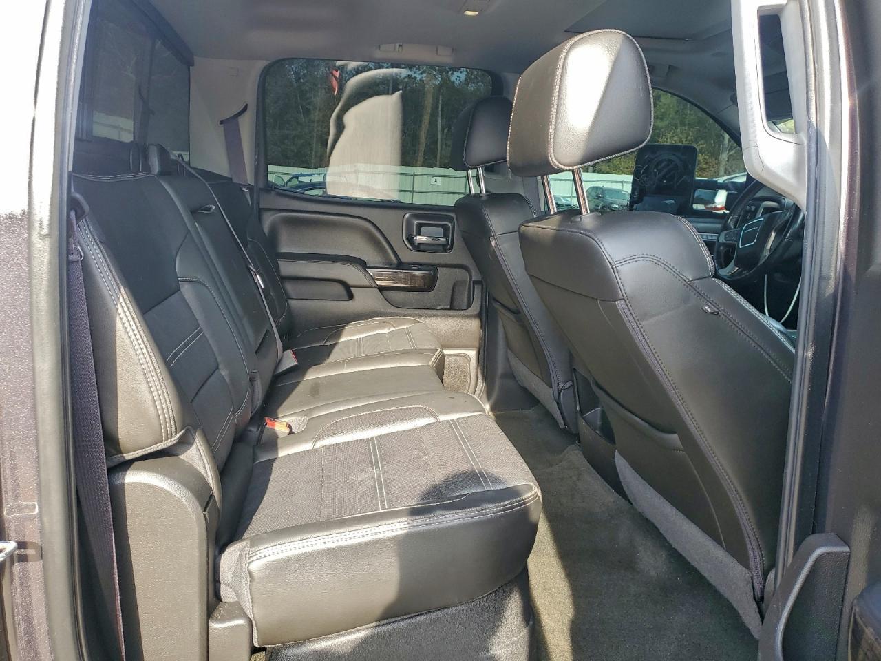 2016 GMC Sierra