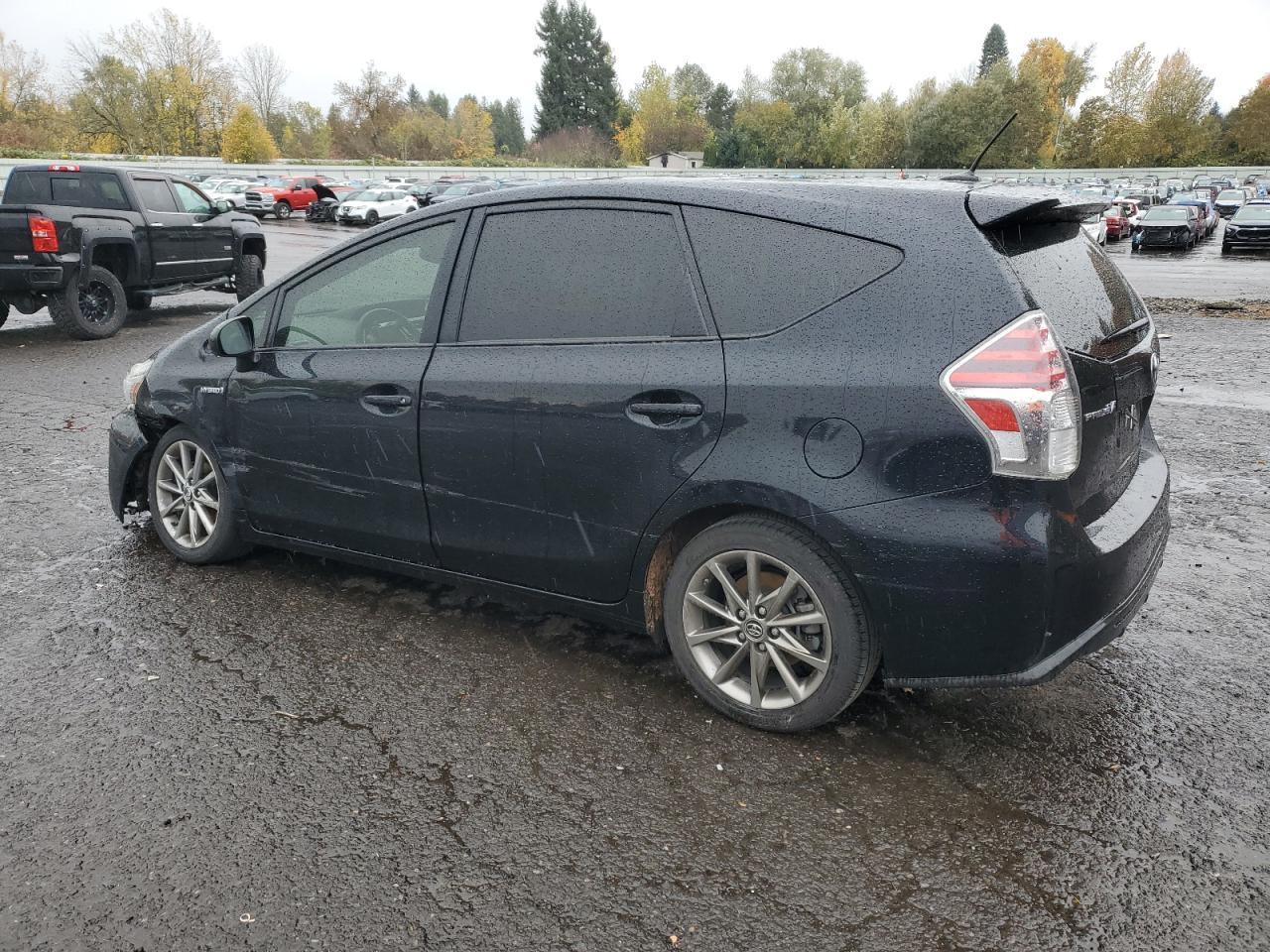 2017 TOYOTA PRIUS V