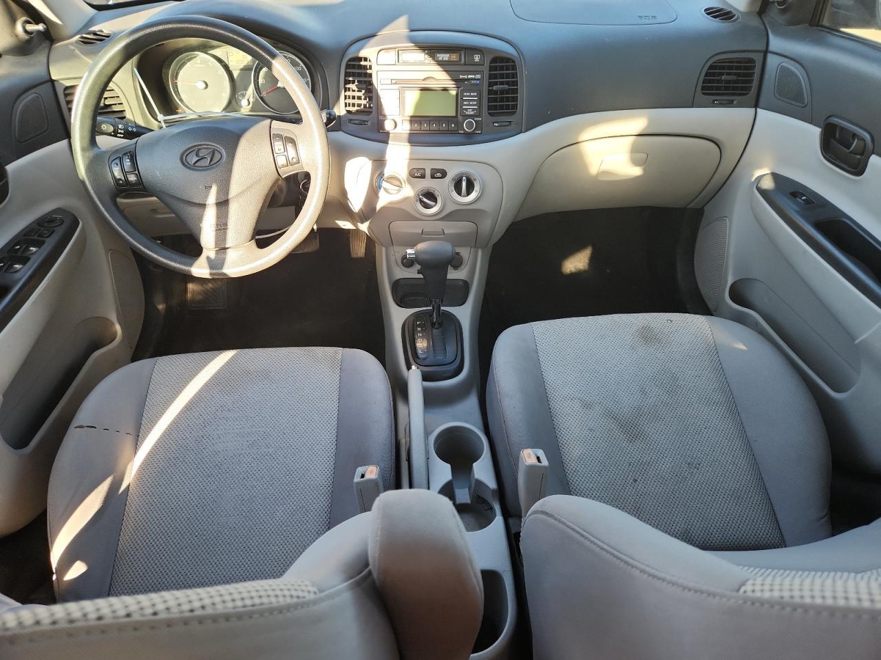 2010 HYUNDAI ACCENT