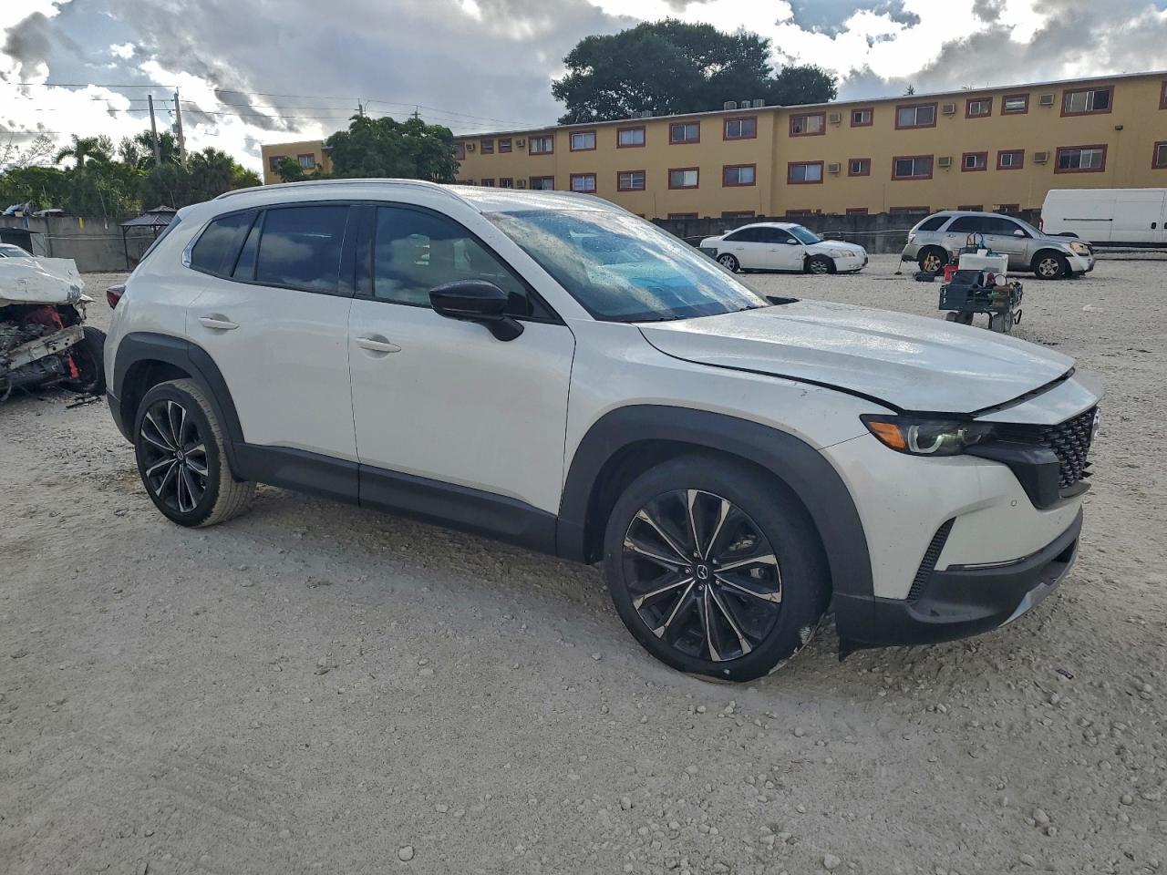 2024 MAZDA CX-50
