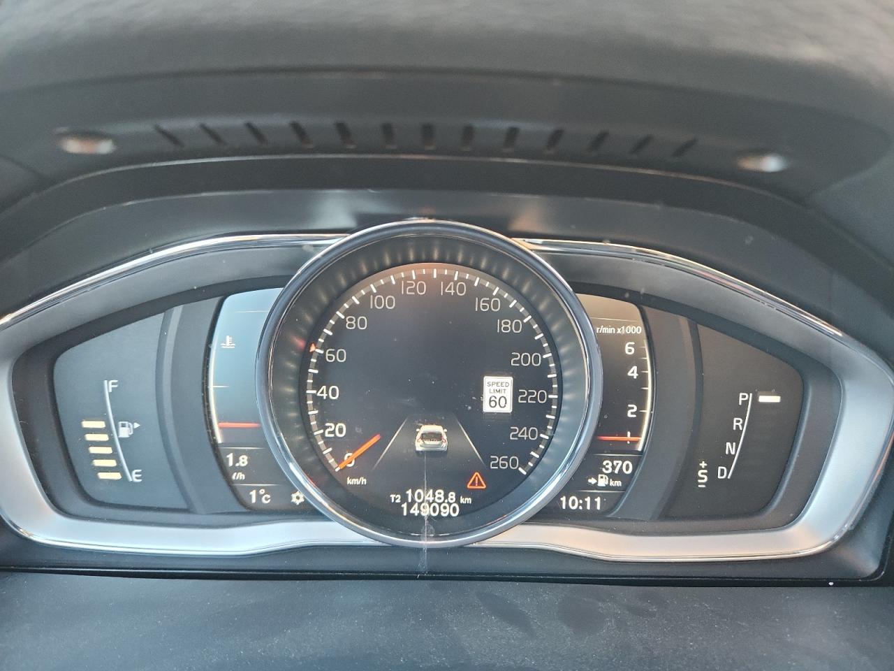 2018 VOLVO V60