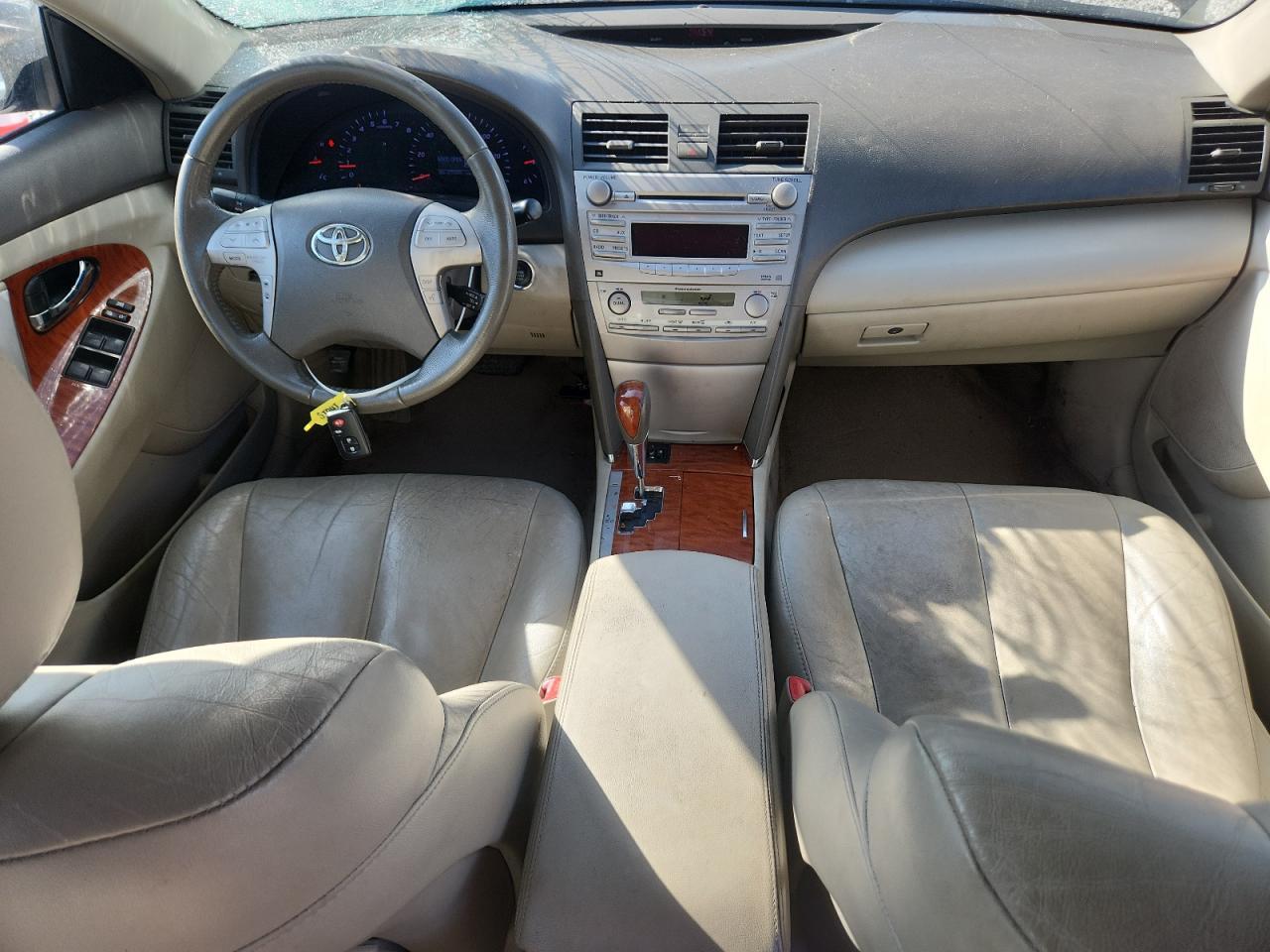 2011 TOYOTA CAMRY