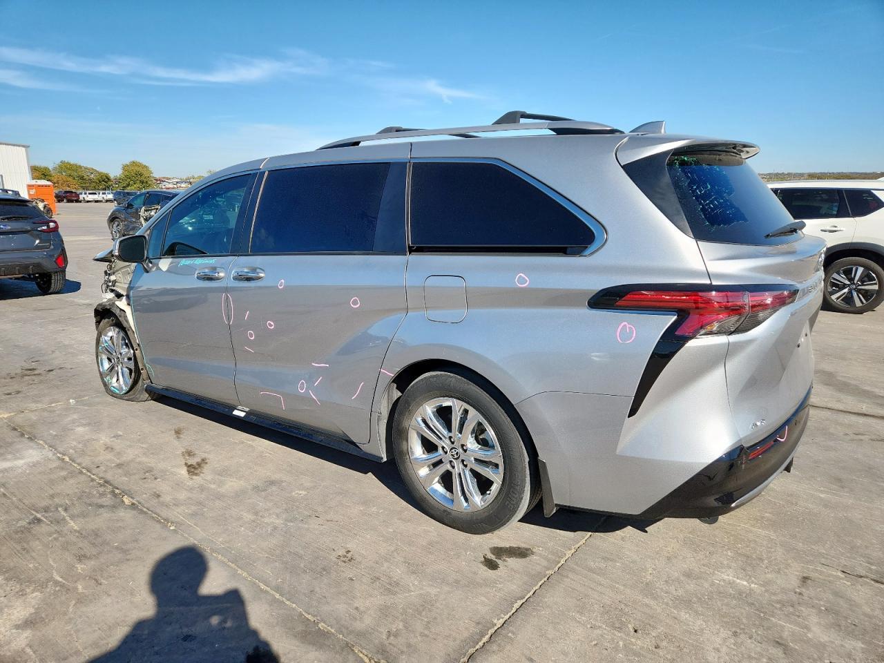 2023 TOYOTA SIENNA