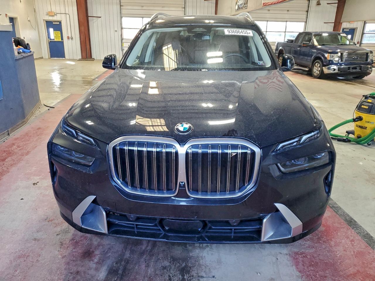 2024 BMW X7