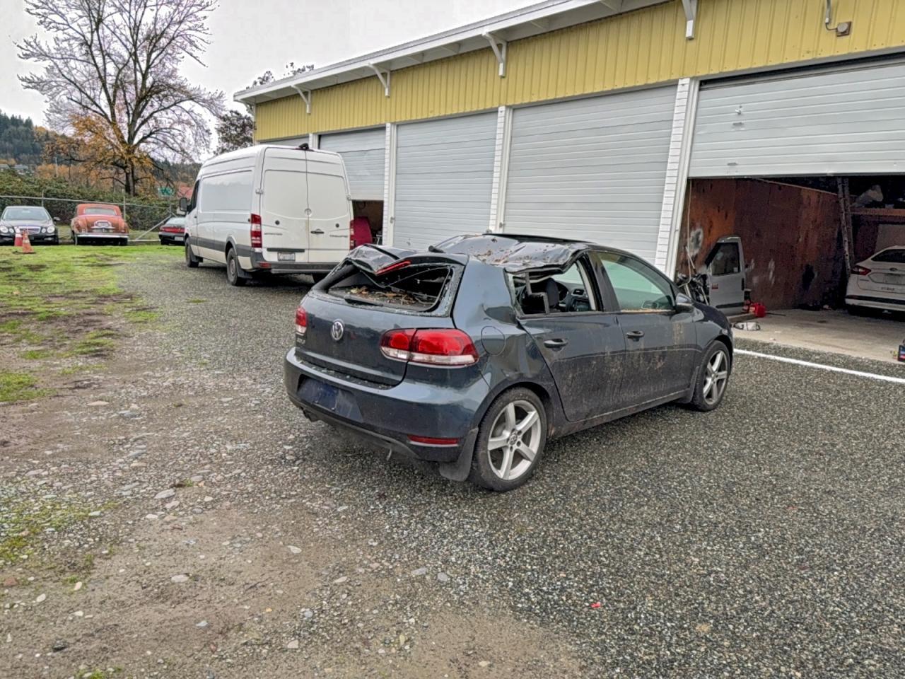 2012 VOLKSWAGEN GOLF