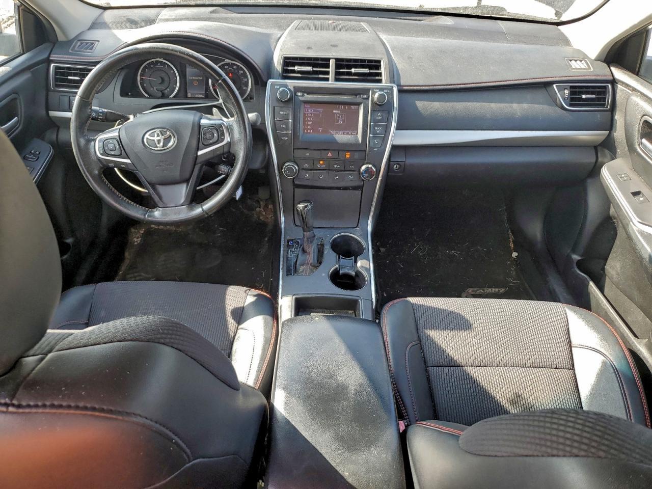 2016 TOYOTA CAMRY