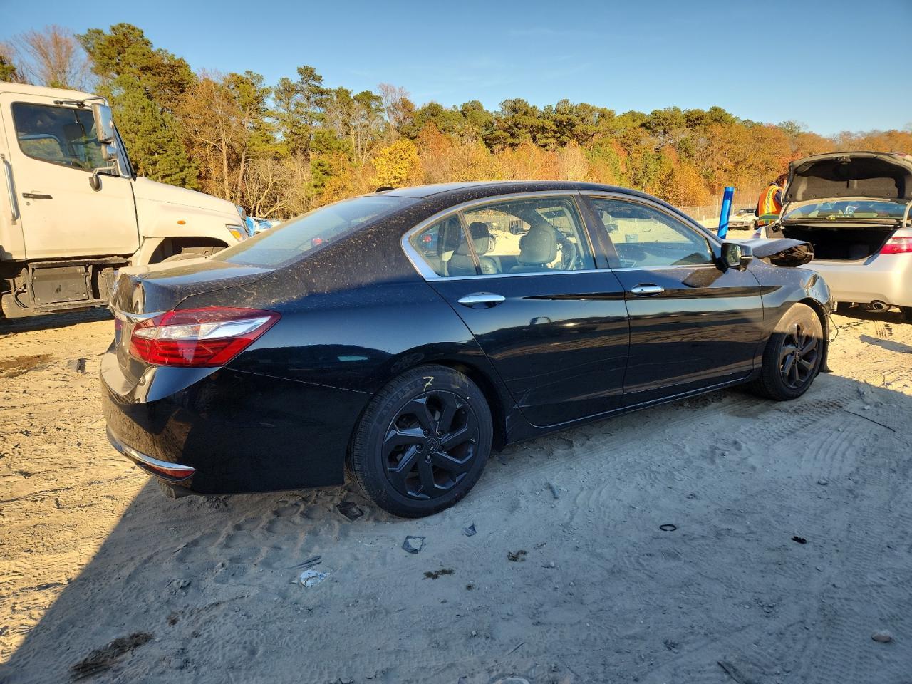 2017 HONDA ACCORD