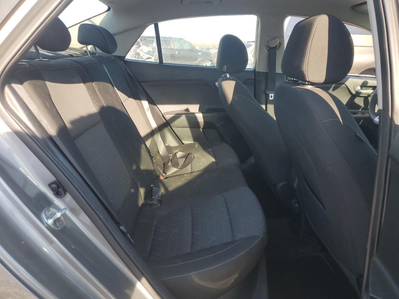 2021 KIA RIO