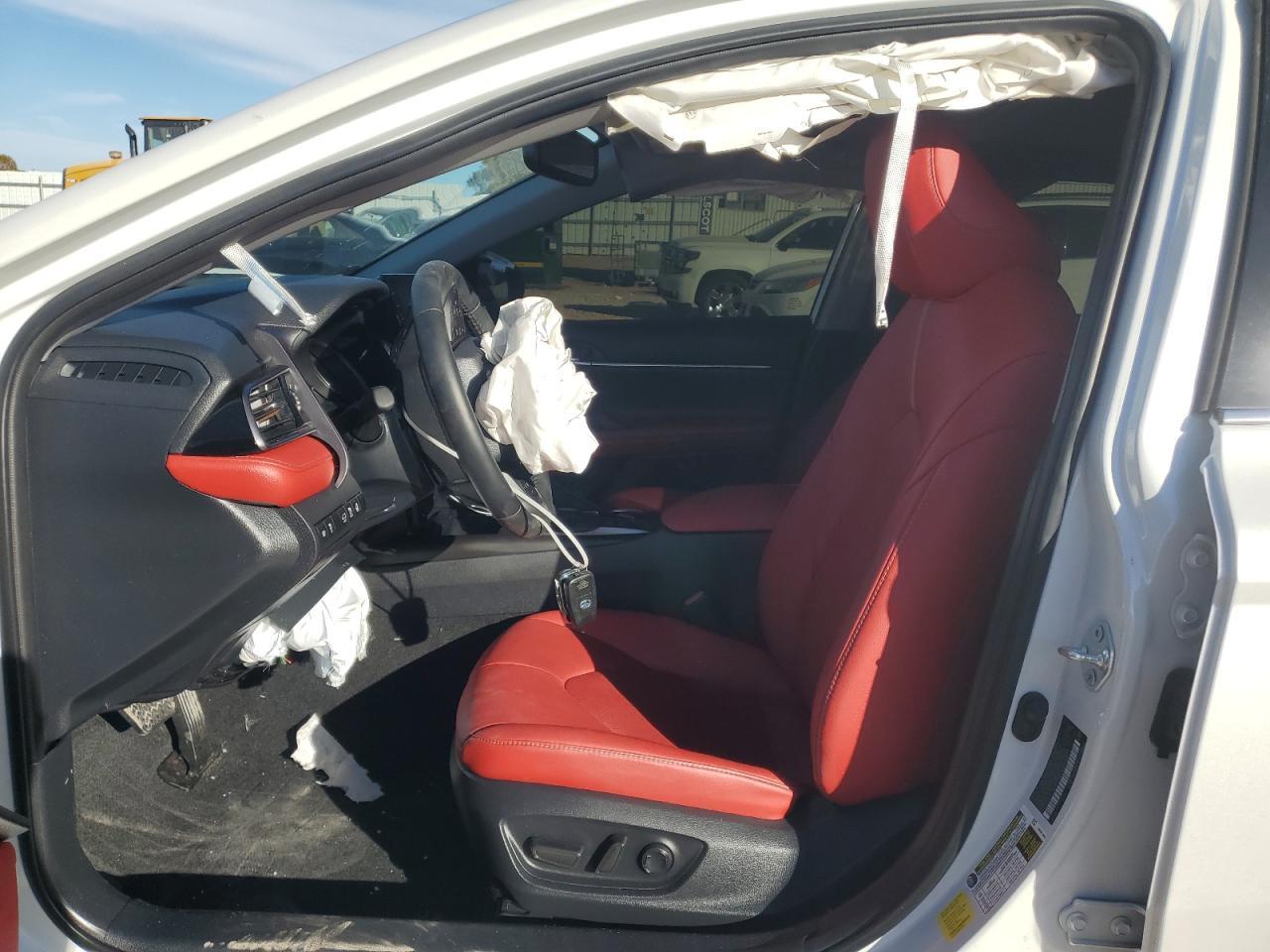 2023 TOYOTA CAMRY
