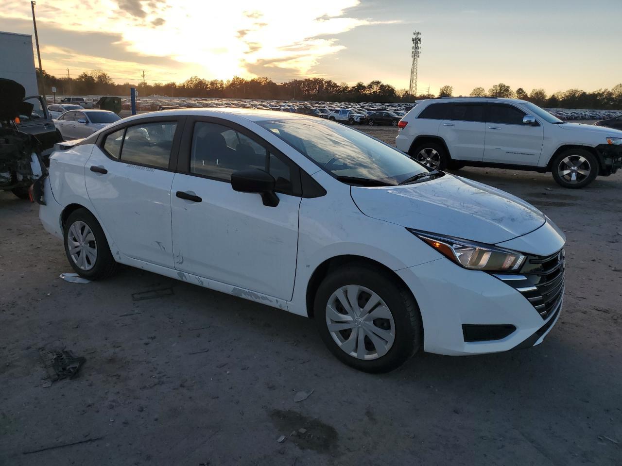 2023 NISSAN VERSA