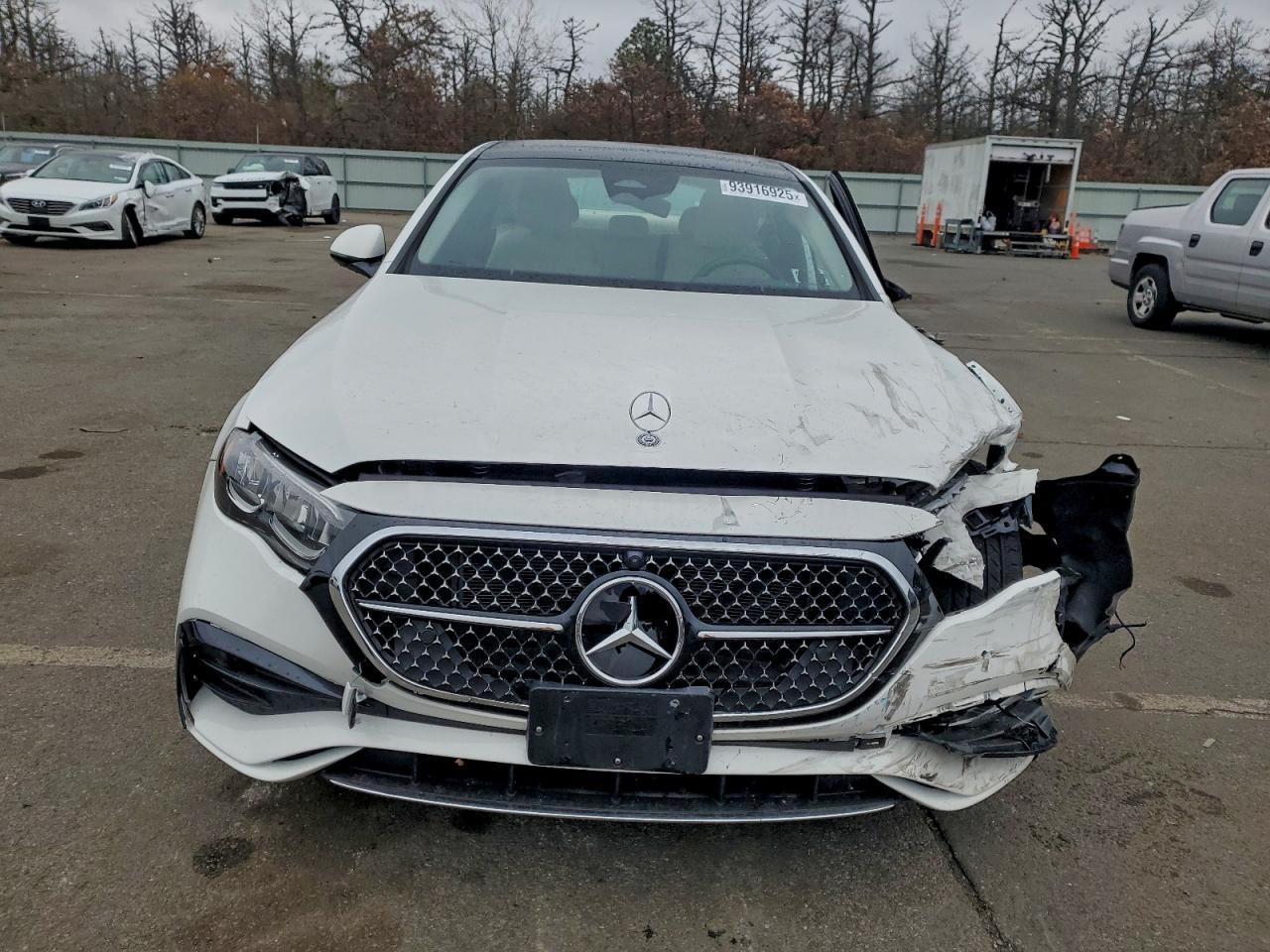2024 MERCEDES-BENZ E-Class