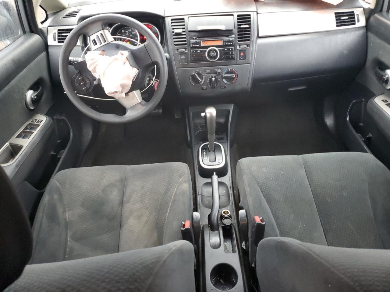 2011 NISSAN VERSA