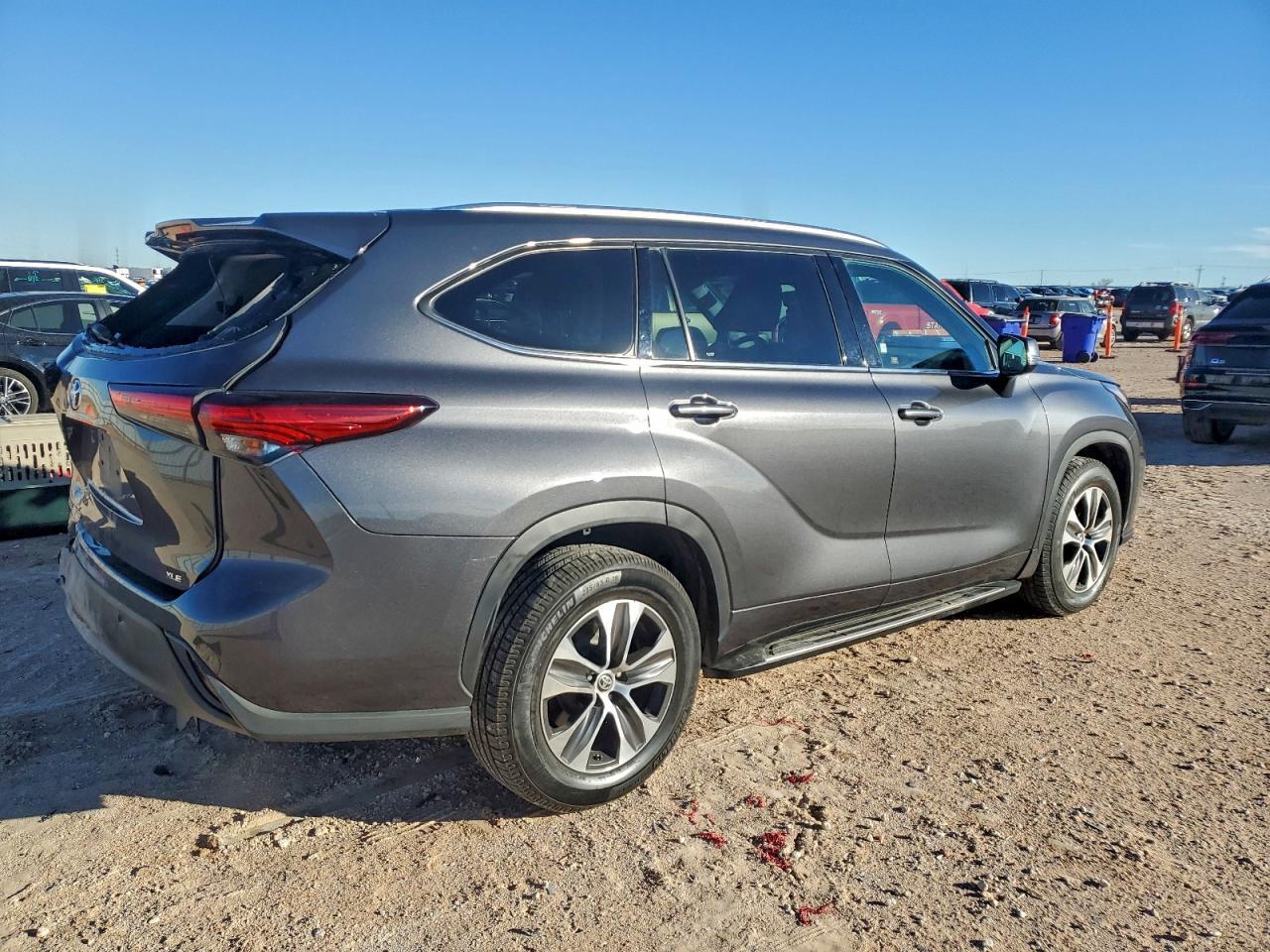 2020 TOYOTA HIGHLANDER