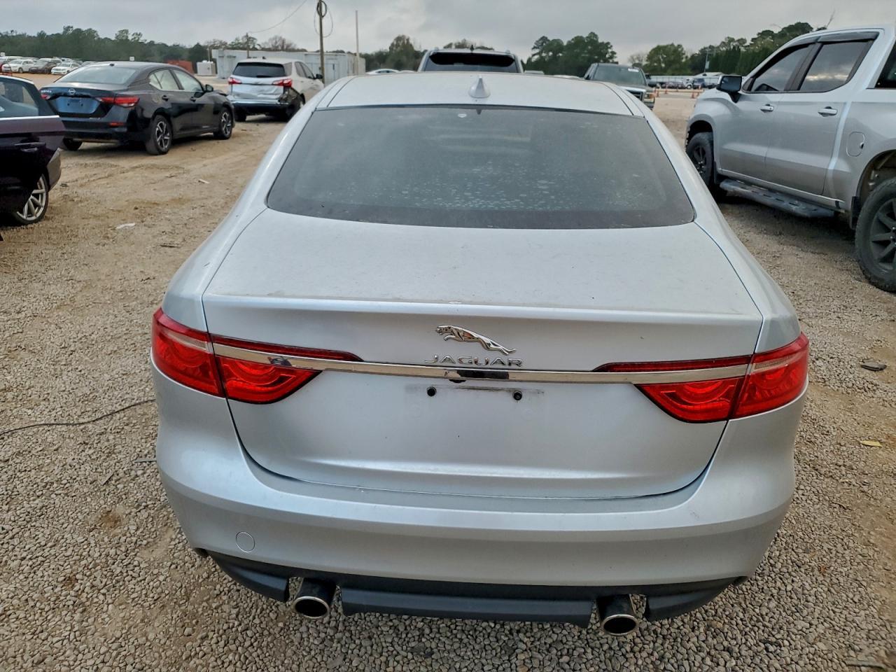 2017 JAGUAR XF