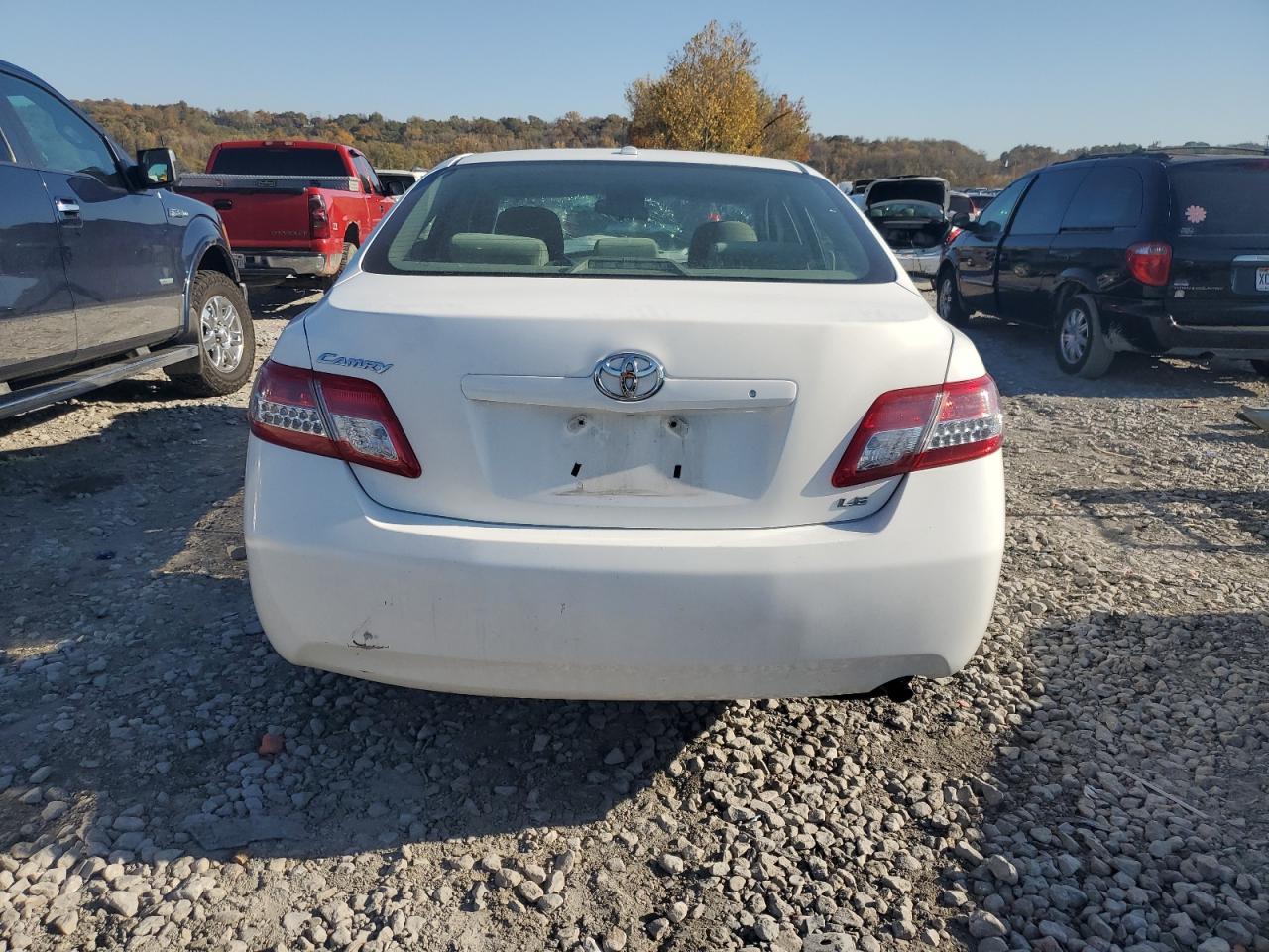2011 TOYOTA CAMRY