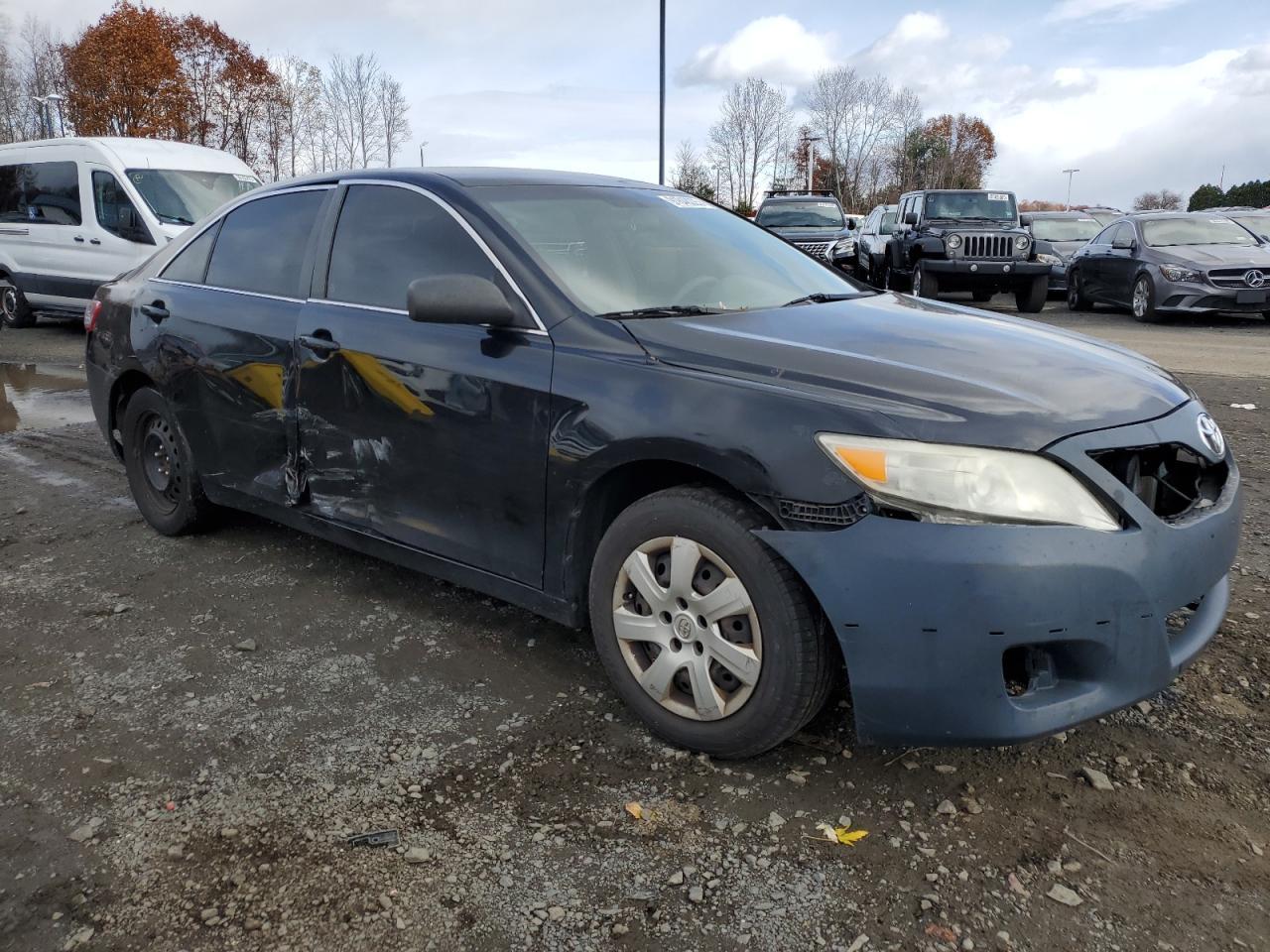 2011 TOYOTA CAMRY