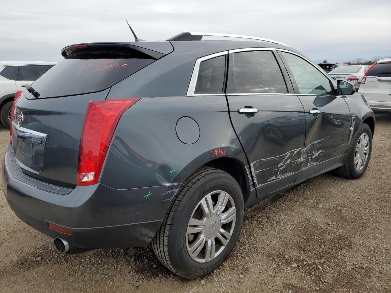 2010 CADILLAC SRX