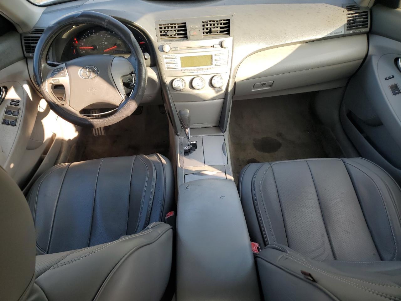 2011 TOYOTA CAMRY