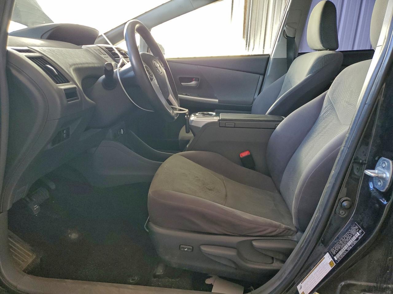 2014 TOYOTA PRIUS V