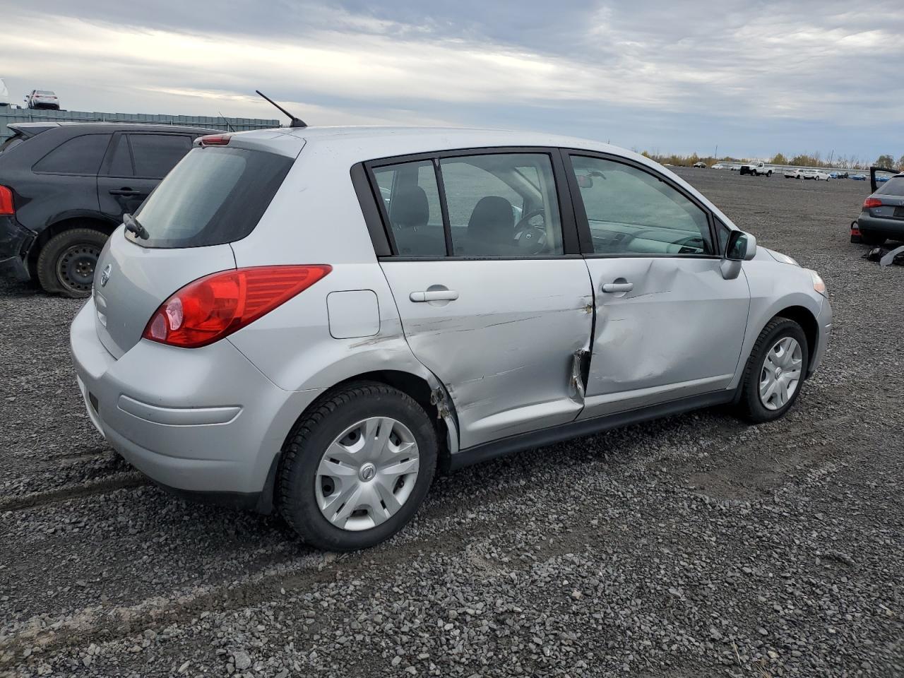 2010 NISSAN VERSA
