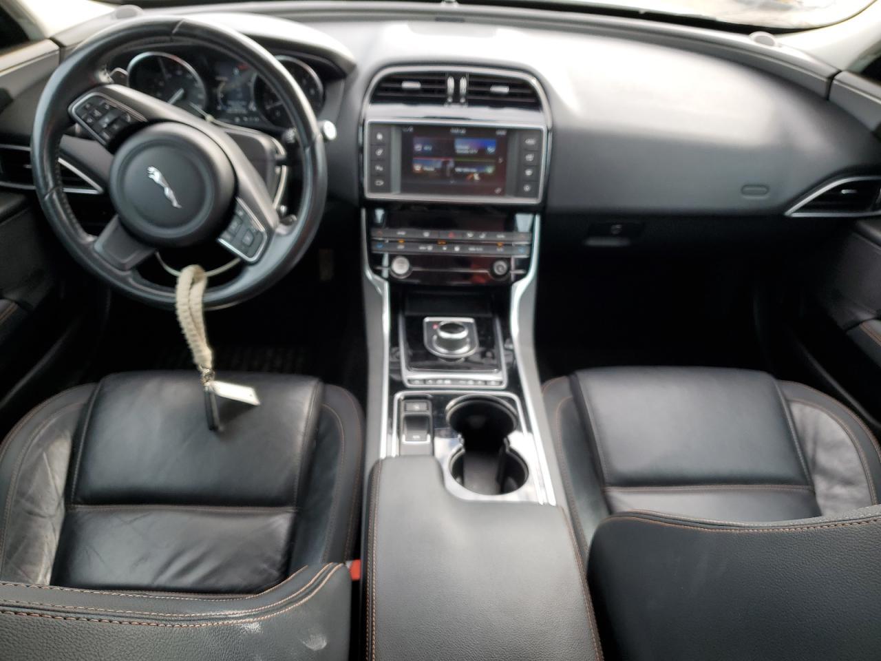 2017 JAGUAR XE