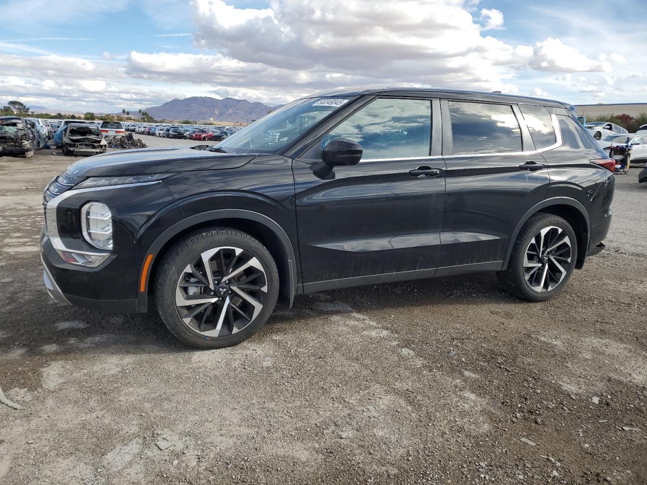 2022 MITSUBISHI outlander