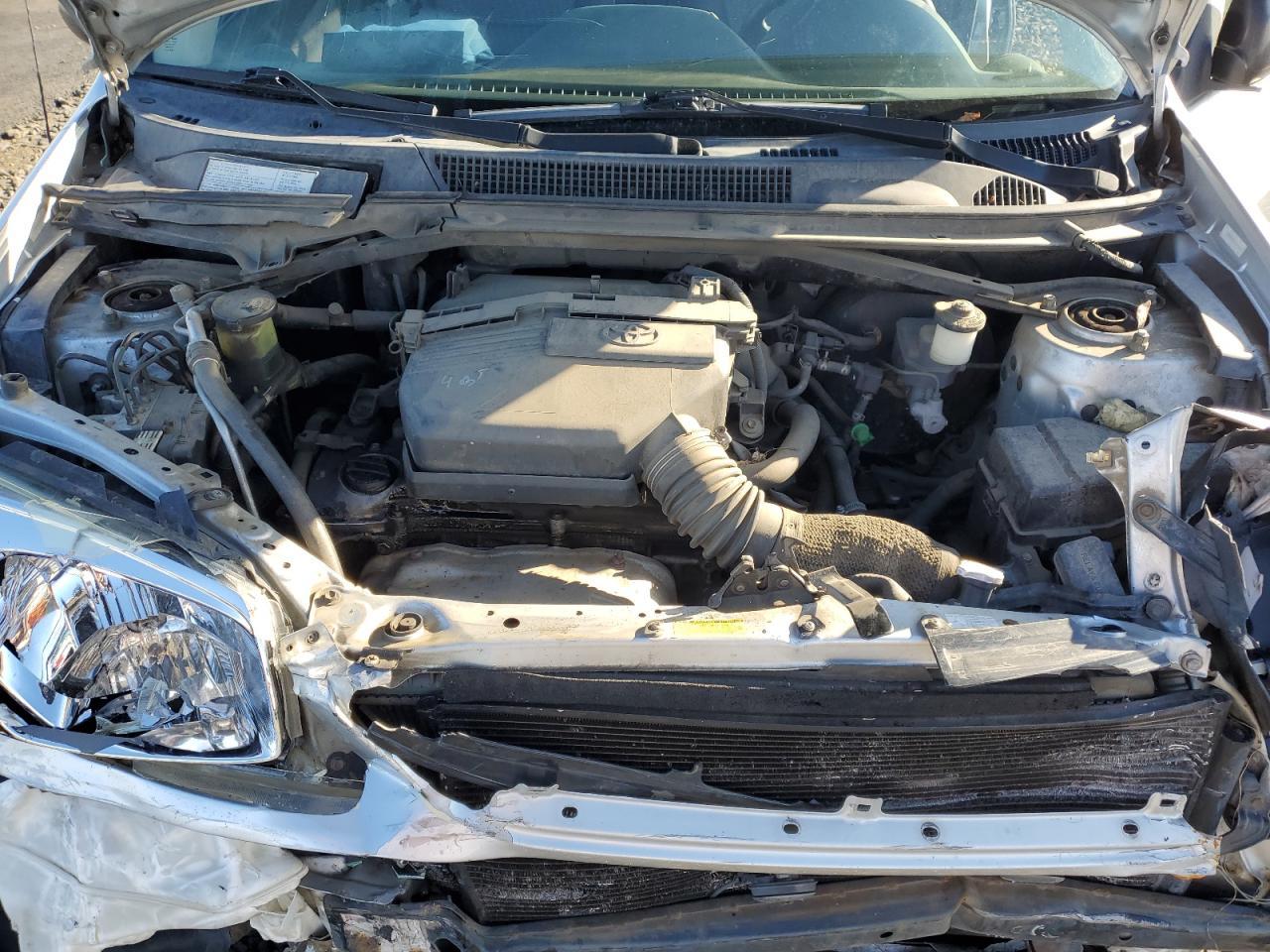 2004 TOYOTA RAV4