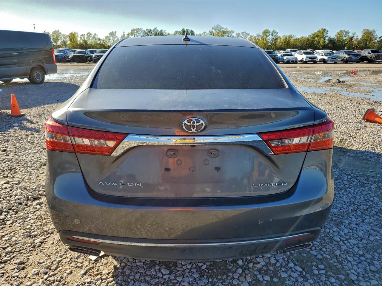 2018 TOYOTA Avalon